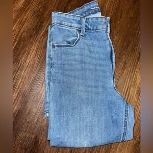 Old Navy High Rise Straight Jeans